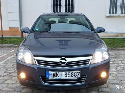 używany Opel Astra Edition - 1,8 B - 140 KM - Bi-Ksenon Skrętny - As