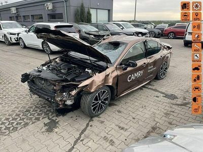 Używany Toyota Camry 230 KM (169 kW) 2025 Brązowy (metalik) Sedan/Limuzyna