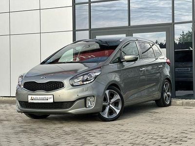 Srebrny (metalik) Używany 2016 Kia Carens Minivan | 46 999 zł (Dość drogi)