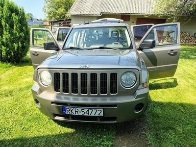 Brązowobeżowy Używany 2007 Jeep Patriot SUV | 12 900 zł
