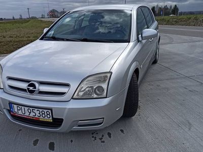 używany Opel Signum 1.8 benzyna