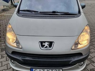 Używany 2006 Peugeot 1007 Minivan | 7500 zł