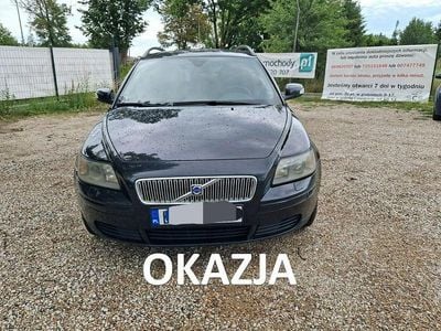 Używany Volvo V50 125 KM (91 kW) 2006 Czarny (metalik) Kombi