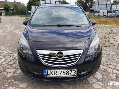 Czarny Używany 2011 Opel Meriva Minivan | 17 900 zł (Uczciwa cena)