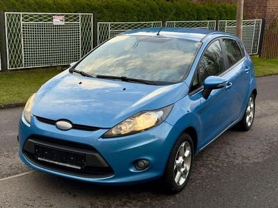 Używany Ford Fiesta 82 KM (60 kW) 2009 Niebieski Hatchback