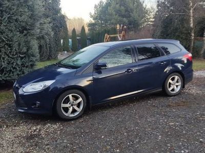 Granatowy Używany 2011 Ford Focus Kombi | 10 900 zł