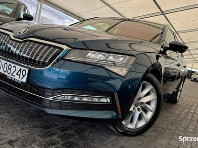 Zielony Używany 2021 Skoda Superb Kombi | 79 700 zł (Uczciwa cena)