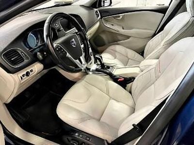 Używany Volvo V40 Ocean Race 150 KM (110 kW) 2016 Inny Sedan/Limuzyna