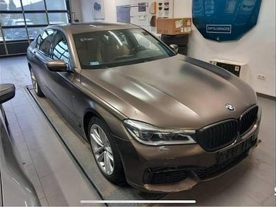 Brązowy Używany 2020 BMW 740L Comfort Edition Sedan/Limuzyna | 99 900 zł