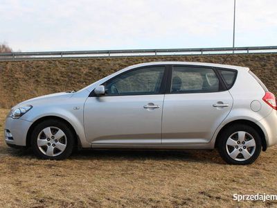 używany Kia Ceed Hatchback Benzyna 2010