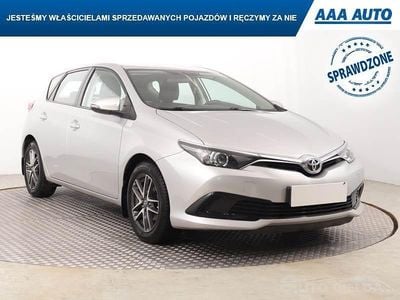 Używany Toyota Auris 2015 Srebrny