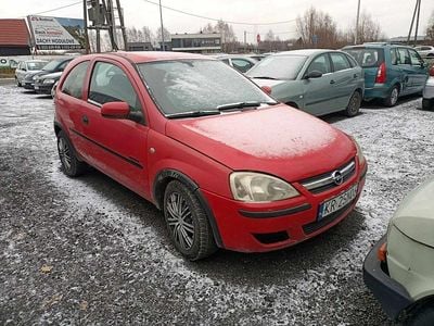 Czerwony Używany 2003 Opel Corsa Hatchback | 1700 zł