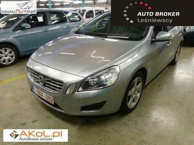 używany Volvo V60 1.6dm 114KM 2011r. 138 824km