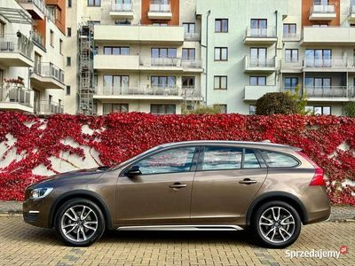Volvo V60 CC