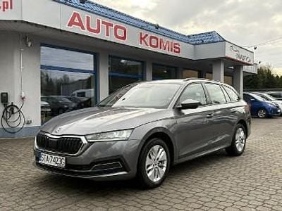 Szary Używany 2022 Skoda Octavia Kombi | 88 900 zł (Drogi)