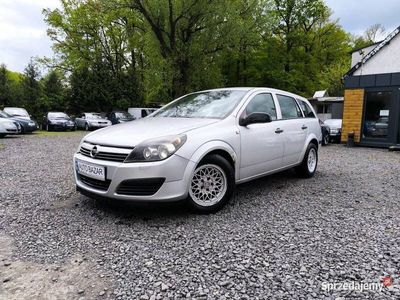 używany Opel Astra 1.7CDTI•2005r•Sprawna klima•2kpl opon•10 lat w jednym domu