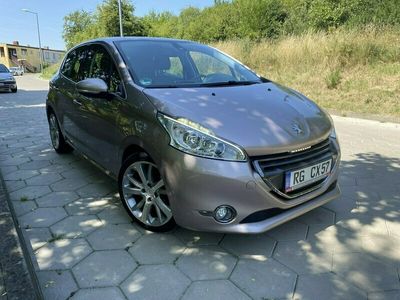 używany Peugeot 208 208 IAllure Opłacony Benzyna