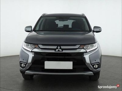Używany Mitsubishi Outlander 150 KM (110 kW) 2017 Szary SUV