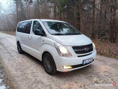Używany Hyundai H-1 2011 Biały Minivan