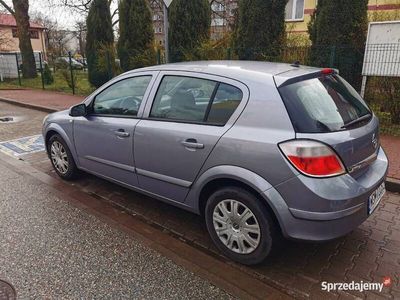 używany Opel Astra 1.6 benzyna