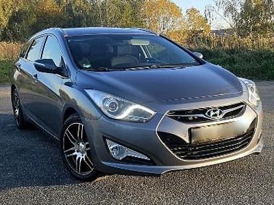 Szary Używany 2012 Hyundai i40 Kombi | 24 990 zł (Uczciwa cena)