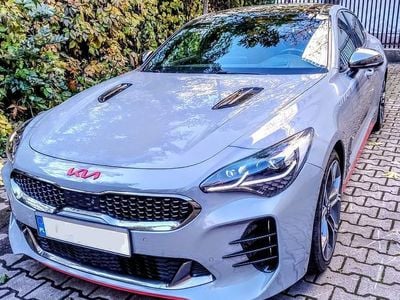 Używany Kia Stinger 366 KM (269 kW) 2020 Szary Hatchback