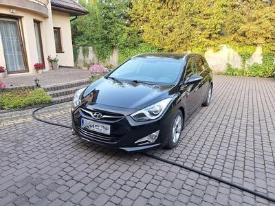 Używany Hyundai i40 2013 Czarny Kombi