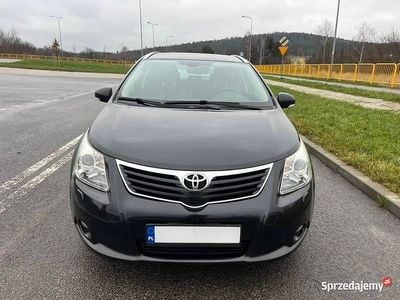 Używany Toyota Avensis 132 KM (97 kW) 2010