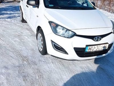Używany Hyundai i20 2014 Biały Hatchback