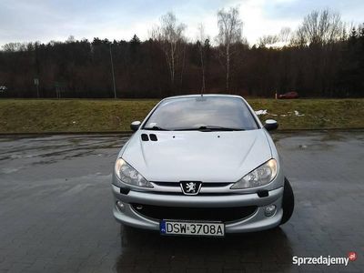 Srebrny Używany 2003 Peugeot 206 CC Kabriolet | 8500 zł