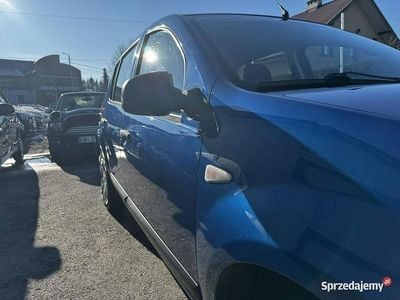 Używany Dacia Sandero 75 KM (55 kW) 2009 Niebieski Hatchback