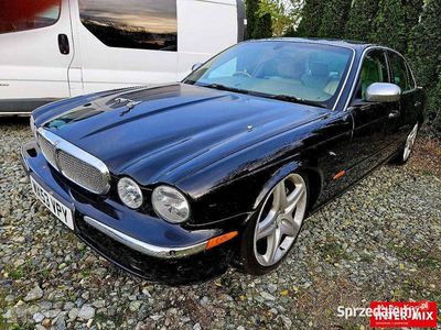 używany Jaguar XJ 2967cm3 nieuszkodzony 249KM automatyczna skrzynia biegów