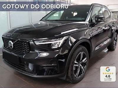 używany Volvo XC40 B4 Plus Dark 2.0 B4 Plus Dark (211KM) Dach panoramiczny