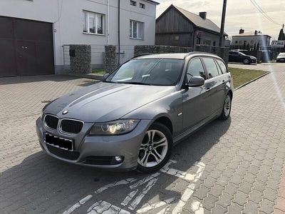 Używany BMW 318 2011 Szary Kombi