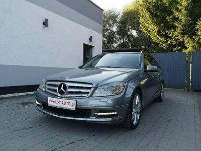 Używany Mercedes C250 Avantgarde 204 KM (150 kW) 2010 Srebrny Kombi