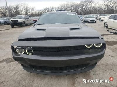 Używany 2021 Dodge Challenger SXT Coupe | 41 000 zł