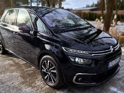 Czarny Używany 2016 Citroën C4 Shine Minivan | 35 000 zł