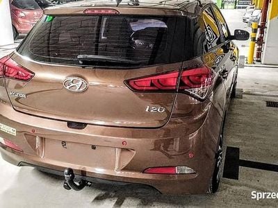 Brązowy Używany 2015 Hyundai i20 Hatchback | 29 000 zł (Uczciwa cena)