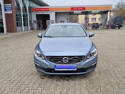 używany Volvo S60 II 2.0 D3 150KM
