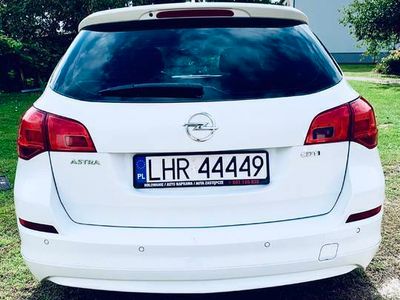 Używany Opel Astra 2011 Biały Kombi