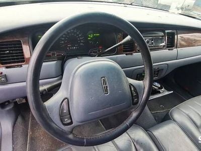 Używany Lincoln Town Car 1999 Sedan/Limuzyna