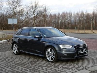 Szary (metalik) Używany 2015 Audi A3 Comfort Sedan/Limuzyna | 51 800 zł