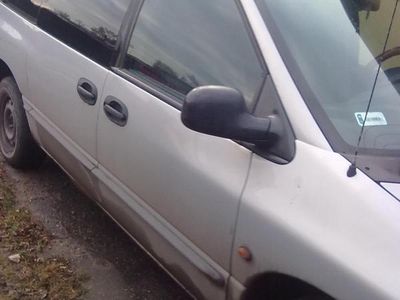 Szary Używany 2000 Chrysler Grand Voyager Minivan | 5000 zł