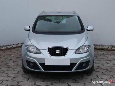 Srebrny Używany 2010 Seat Altea XL Minivan | 14 999 zł (Uczciwa cena)