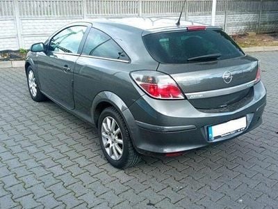 Opel Astra GTC