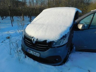 Brązowobeżowy Używany 2017 Renault Trafic Minivan | 18 500 zł (Super Cena)