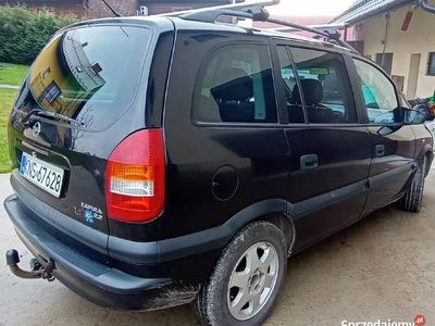 używany Opel Zafira 