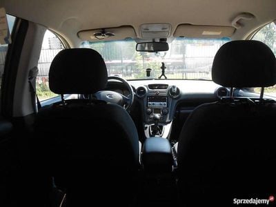 Szary Używany 2007 Kia Carens Minivan | 17 000 zł