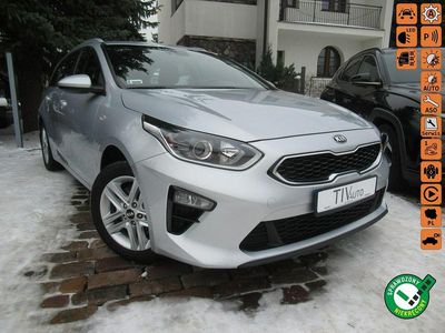 Używany Kia Ceed 160 KM (117 kW) 2021 Srebrny (metalik) Hatchback