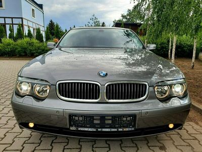 używany BMW 333 745 4.4dm KM 2002r. 350 100km